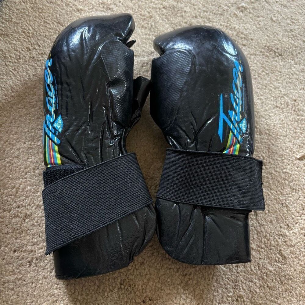 Century Tracer Size Youth XL Arts Sparring Gloves
